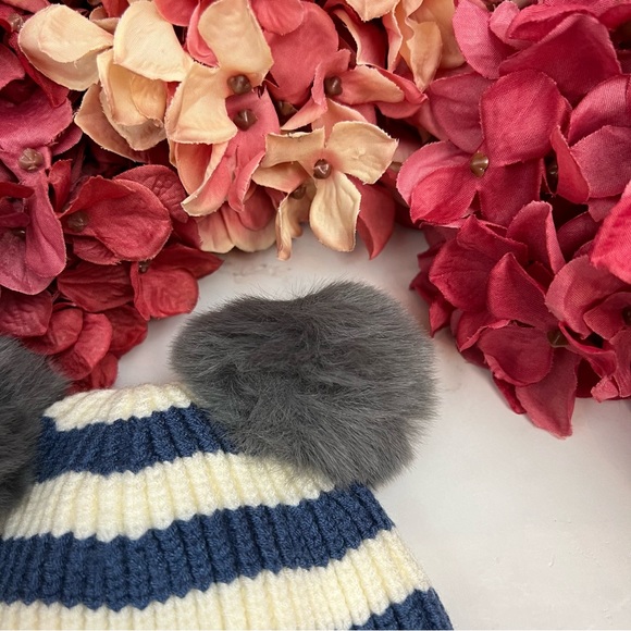 Infant Baby Blue Striped Winter Hat & Ring Scarf Set - Picture 9 of 16